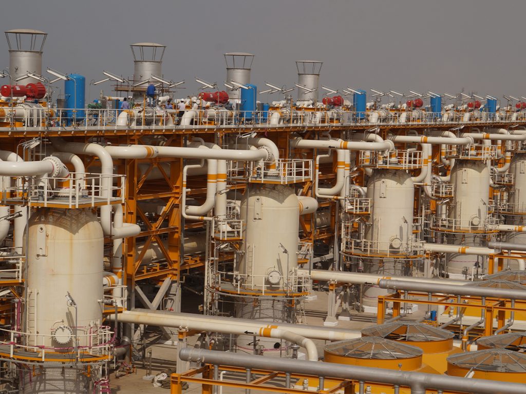 Oil Refineries erection commissioning in Oman